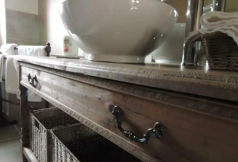 スタンダードルーム, Chambres D Hôtes La Colinière