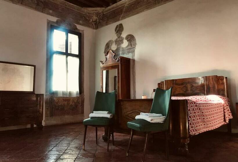 חדר דלוקס, La Gastaldia