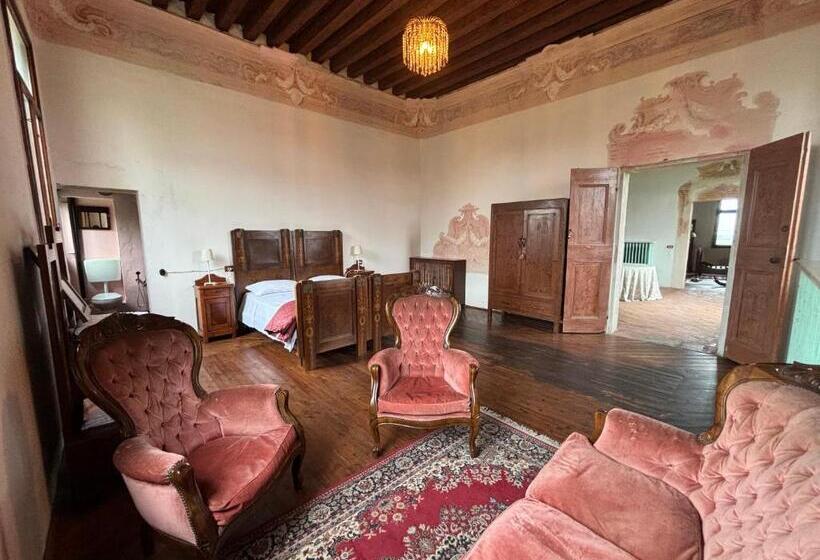 חדר דלוקס, La Gastaldia