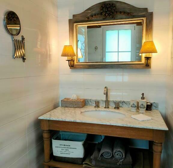 스탠다드 룸 킹사이즈 침대, Le Clos Bel Ami