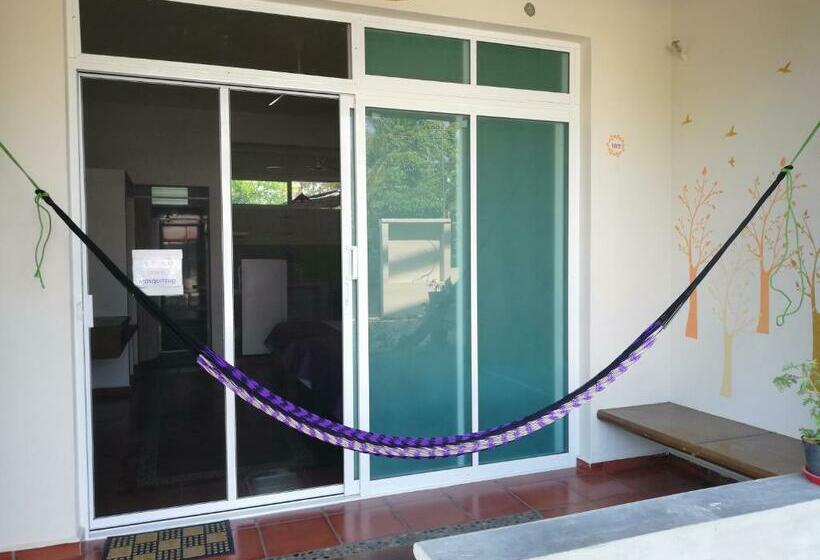 إستديو قياسى مطل على حمام السباحة, Casa Puerto Bonito & Private Coworking