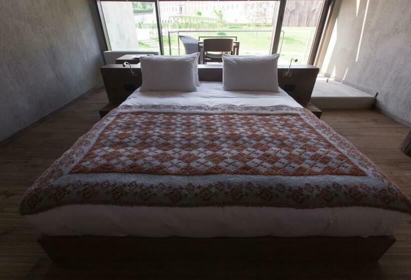 اتاق استاندارد با تخت بزرگ, Castel Mimi Wine Resort