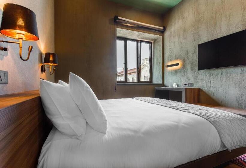 اتاق سوپریور با تخت بزرگ, Castel Mimi Wine Resort