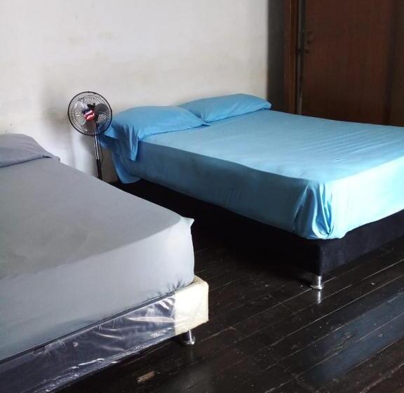 Economy Zimmer, M&p Palmira