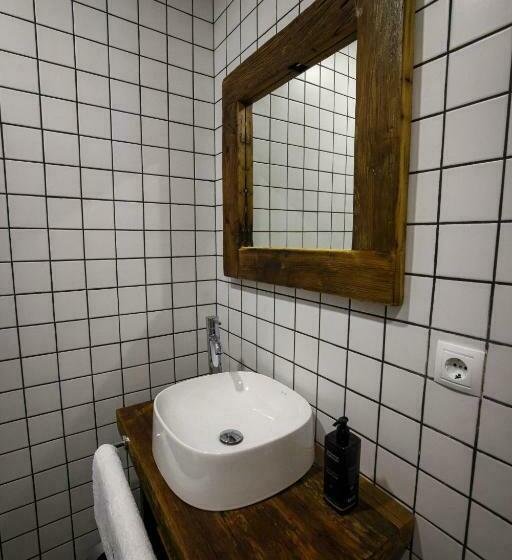 اتاق استاندارد, Ethno Sazano