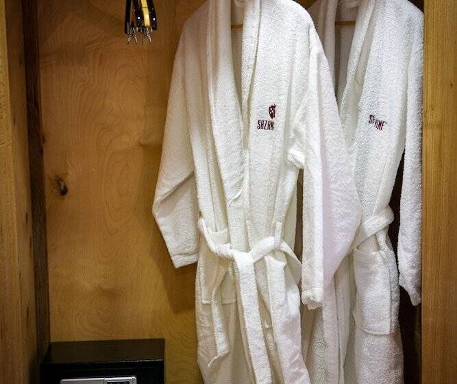 اتاق استاندارد, Ethno Sazano