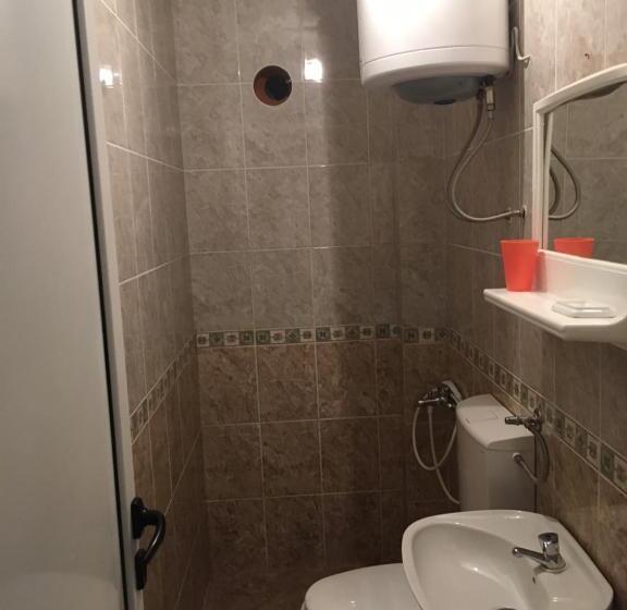 اتاق استاندارد چهار تخته, Apartmani Vuković