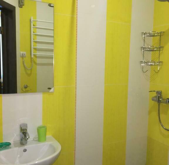 コンフォートトリプルルーム, мини отель,хостел кенгуру