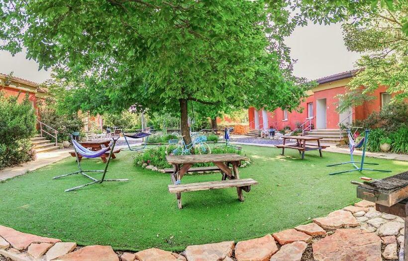 豪华工作室, Serenity In The Mountains