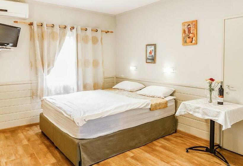 豪华工作室, Serenity In The Mountains