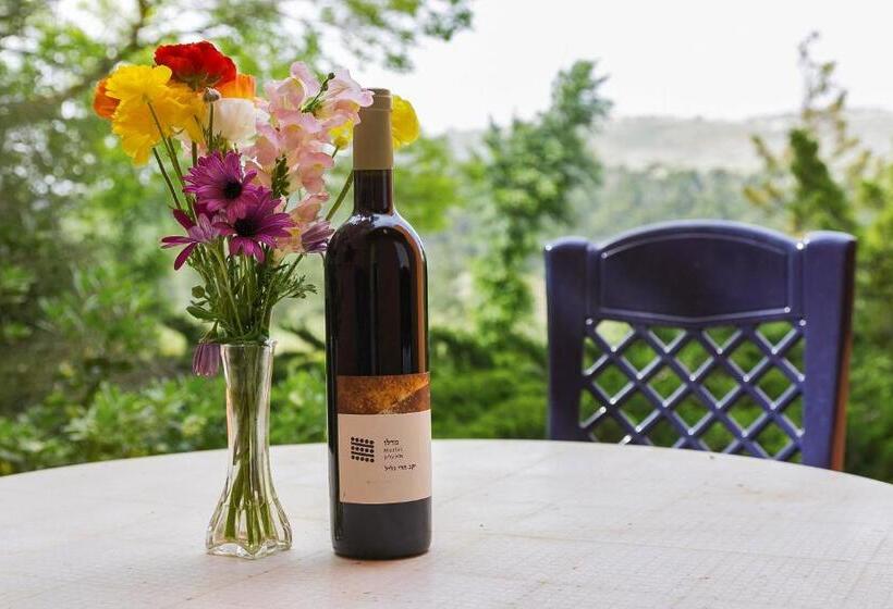 家庭工作室, Serenity In The Mountains