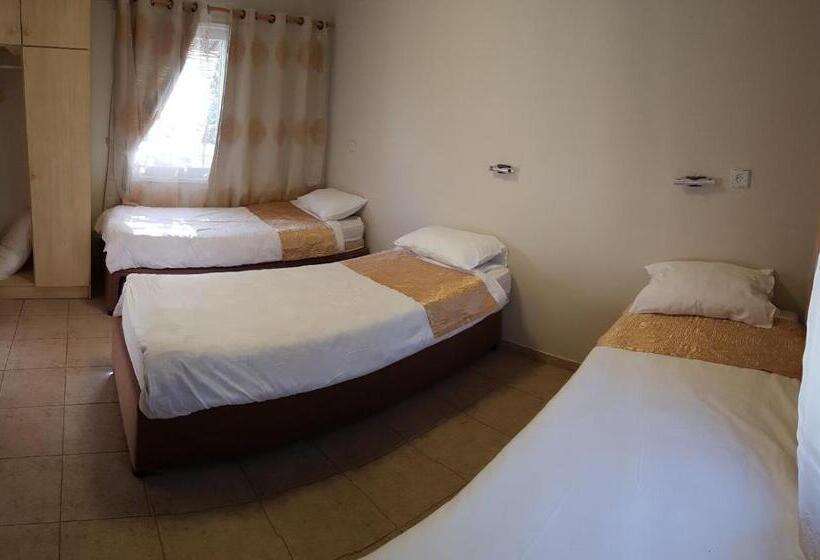 家庭间, Serenity In The Mountains