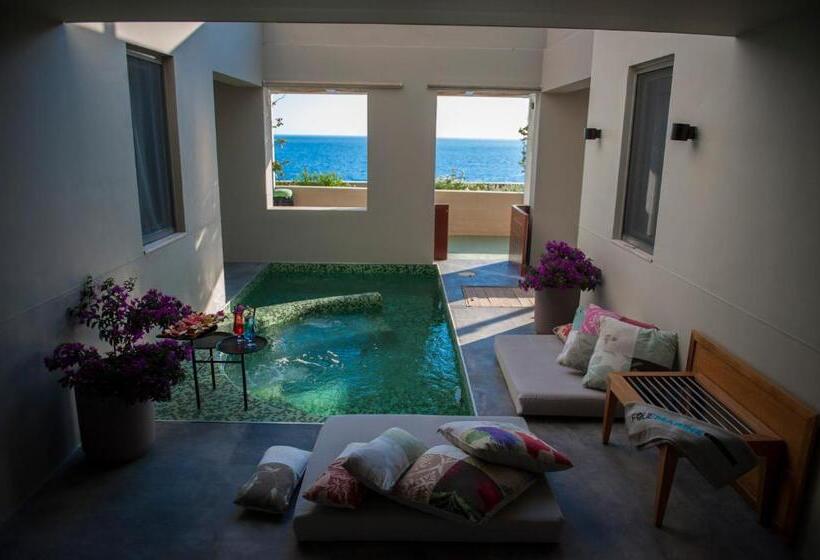 جناح مزود بحمام سباحة, Folie Marine Beach Hotel Club