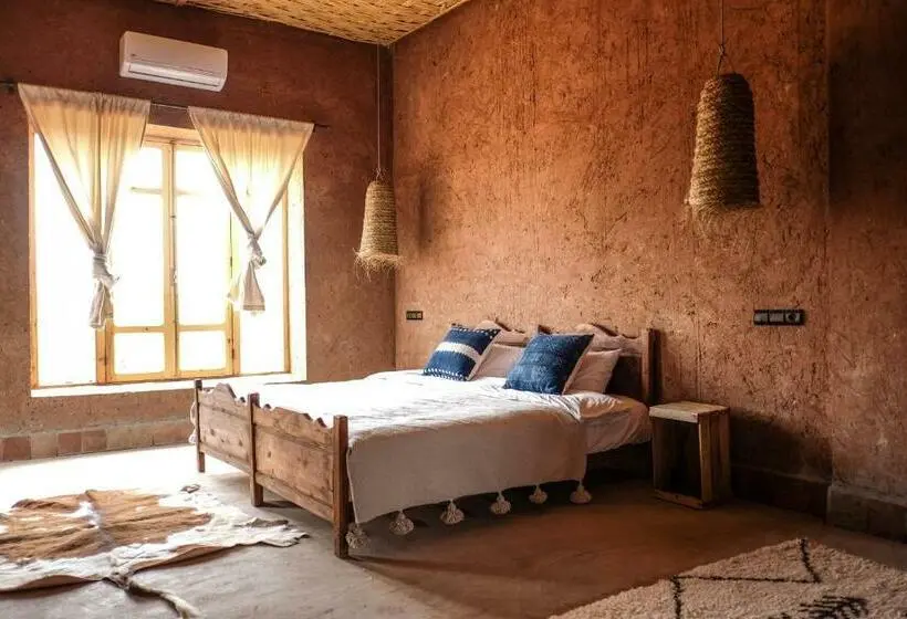 Sviitti Parveke, Kasbah Aitisfoul