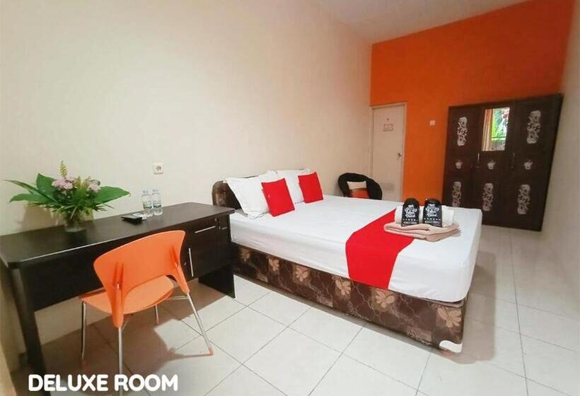 디럭스 룸, My Place Guest House Manado