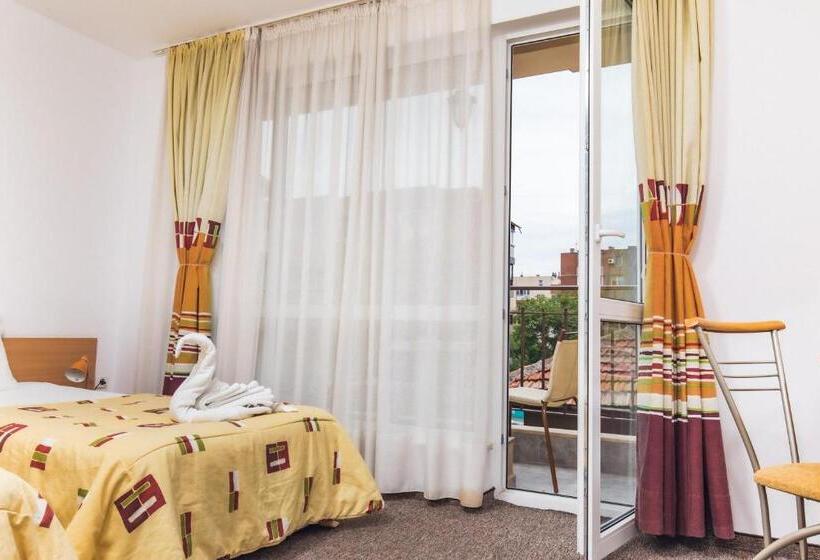 标准间带阳台, Villa Martina