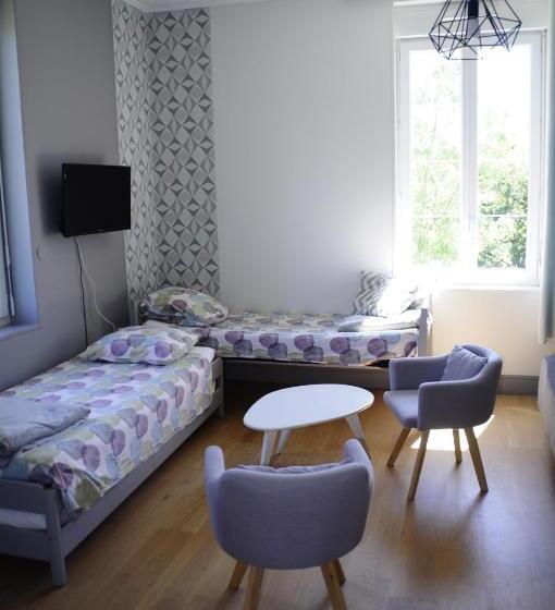 חדר סטנדרט, Loustalneou