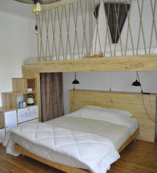 חדר משפחתי, Loustalneou