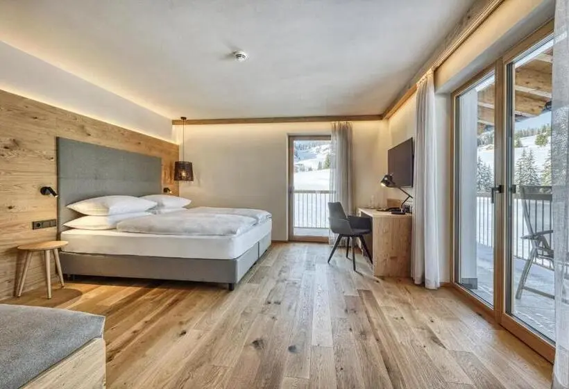 バルコニー付きスタンダードルーム, Brunelle Seiser Alm Lodge