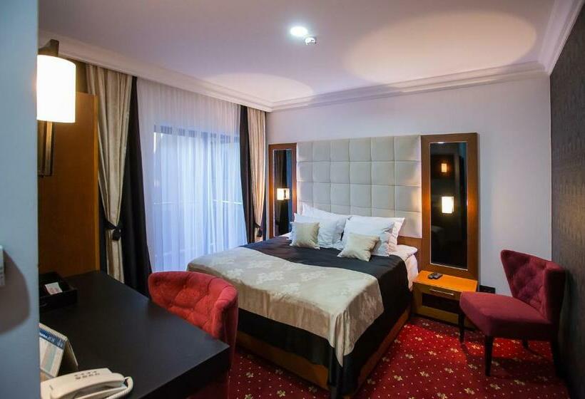 اتاق لوکس با تخت بزرگ, Exclusive President