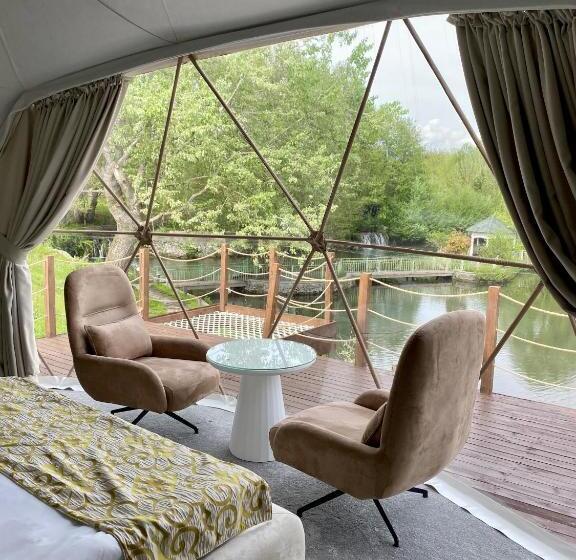 بانگلوی استاندارد, Gabala Yengice Thermal Resort