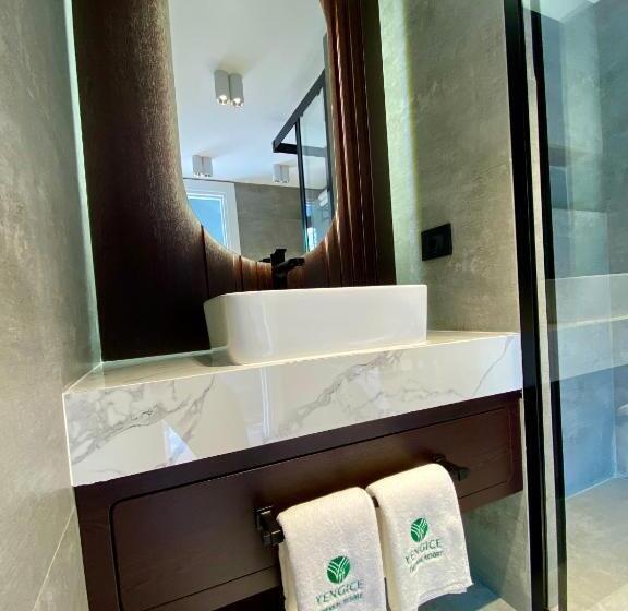 بانگلوی استاندارد, Gabala Yengice Thermal Resort