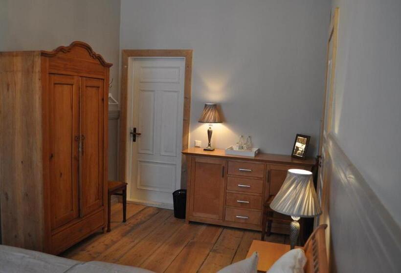 اتاق استاندارد, Meke