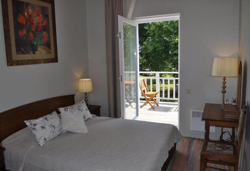 اتاق استاندارد با بالکن, Meke