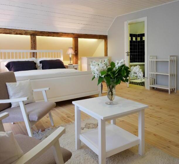 اتاق استاندارد با تخت بزرگ, Meke