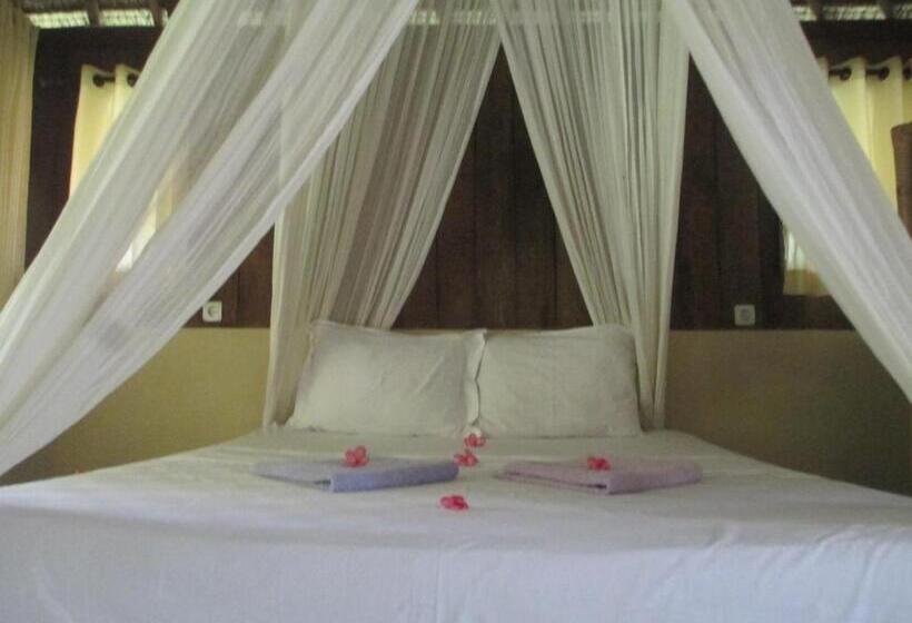 Quarto Estandar, Selong Belanak Bungalows