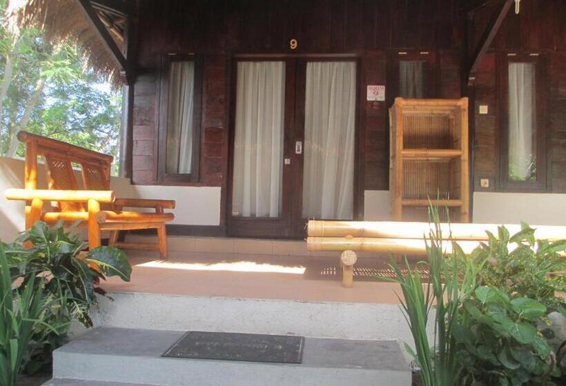 Quarto Estandar com Terraço, Selong Belanak Bungalows