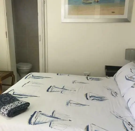 スタンダードトリプルルーム, The Lighthouse Guesthouse