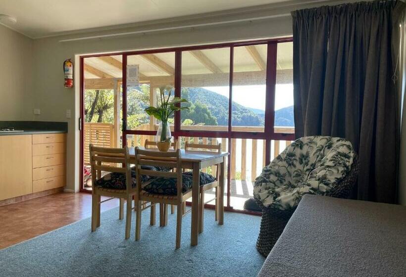 شقة غرفة واحدة مطلة على البحر, The Lodge At Te Rawa