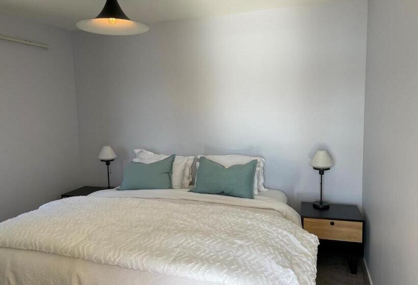 شاليه غرفة نوم واحدة, The Lodge At Te Rawa