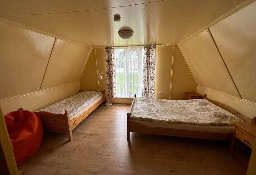 خانه 1 خوابه, Radi