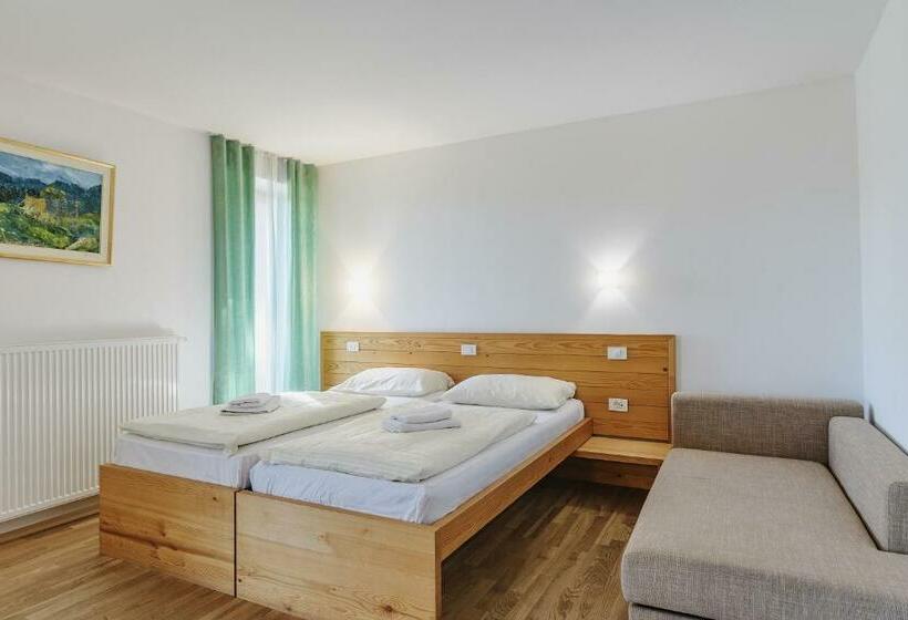 اتاق استاندارد سه نفره, Jelka Pokljuka