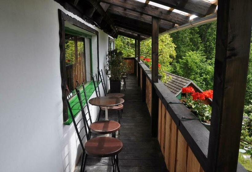 اتاق استاندارد با چشم‌انداز کوهستان, Apartments Mm