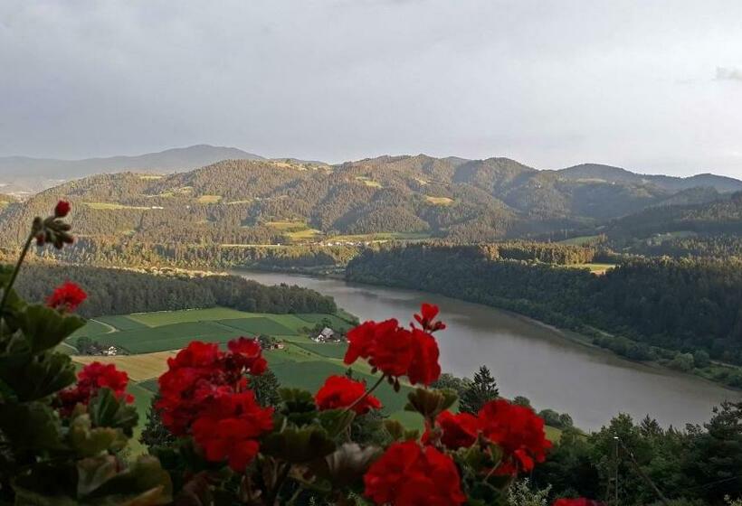 تختخواب در اتاق مشترک, Apartments Mm