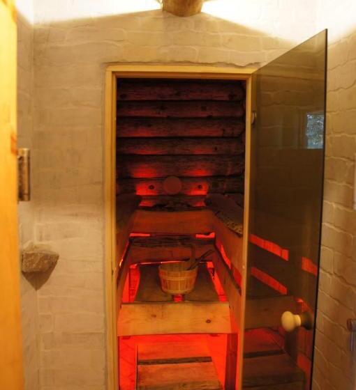 خانه 4 خوابه, Viikingite Küla