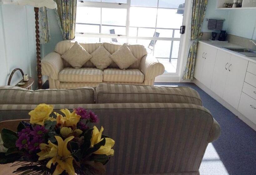 اتاق خانوادگی با چشمانداز دریا, Te Mahia Bay Resort