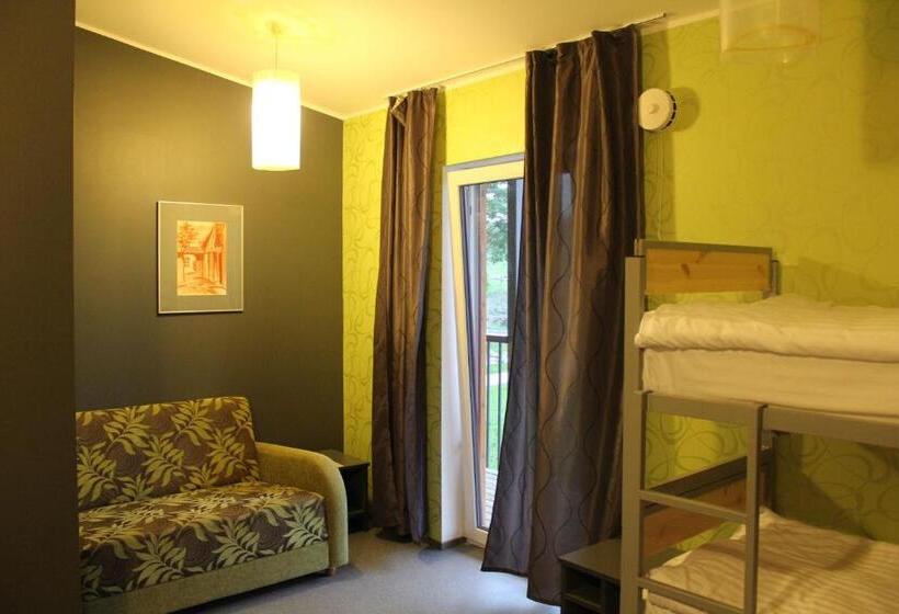 اتاق خانوادگی, Tuhamäe Hostel