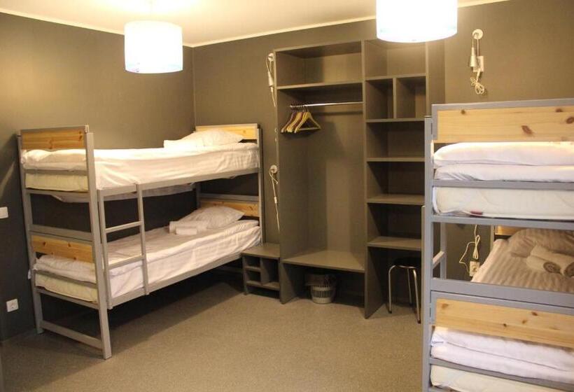 اتاق خانوادگی, Tuhamäe Hostel