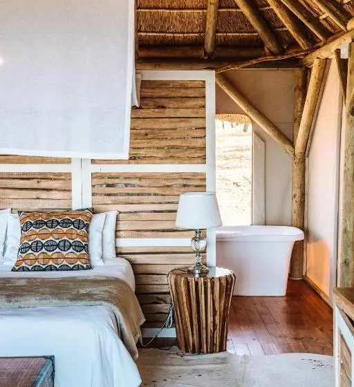 Standard Tent, Jbay Zebra Lodge