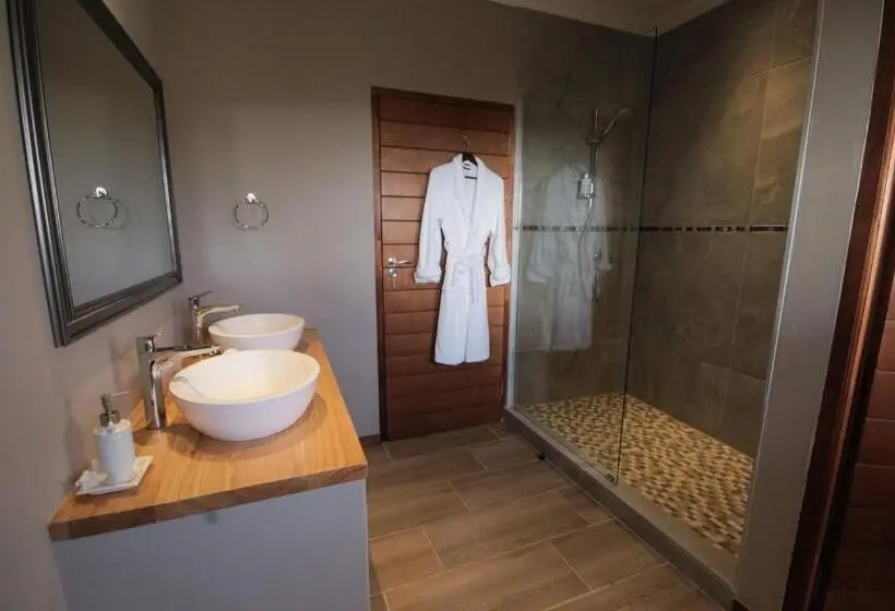 Perhehuone, Jbay Zebra Lodge