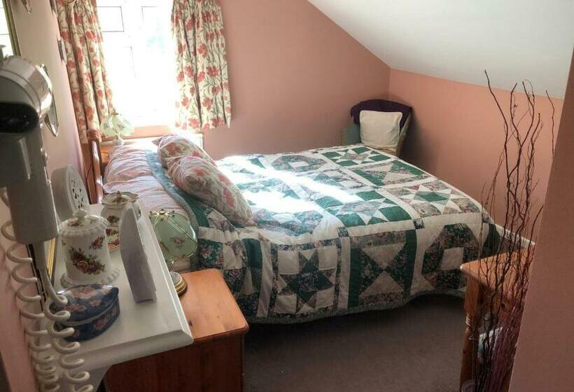 Семейный Номер, Yarningale