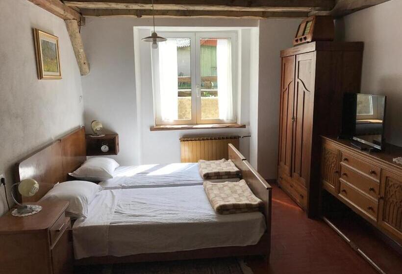 آپارتمان 1 خوابه با بالکن, Farmhouse Cvetje