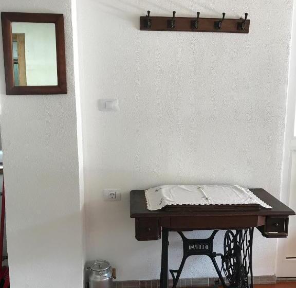 آپارتمان 1 خوابه با بالکن, Farmhouse Cvetje