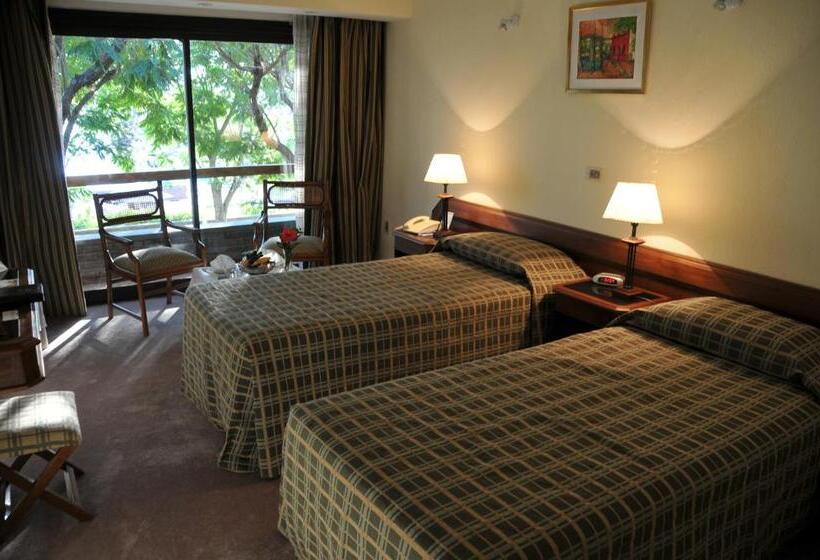 غرفة قياسية, Horacio Quiroga