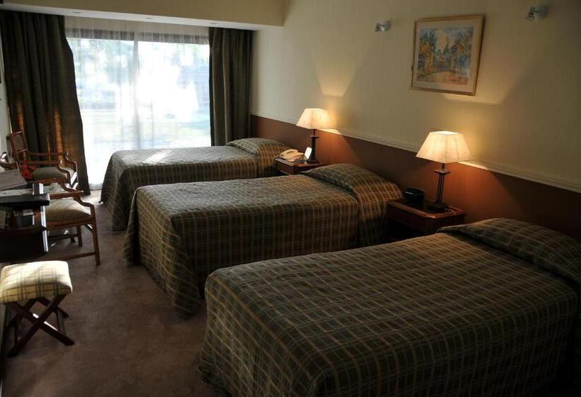 غرفة قياسية رباعية, Horacio Quiroga