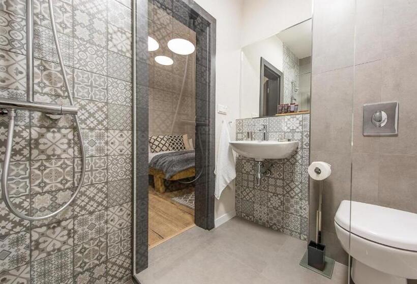 חדר סטנדרט עם מרפסת, Sofia Boutique